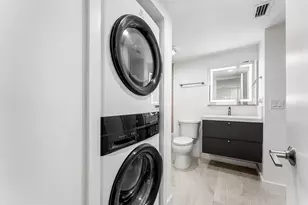 10188 Mangrove Dr, Boynton Beach, FL 33437 - Photo 17