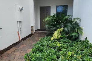 6002 Clydesdale Ct, Davie, FL 33314 - Photo 3