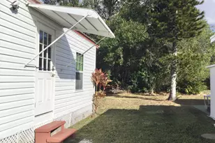 42 Golf Dr, Port Saint Lucie, FL 34952 - Photo 23