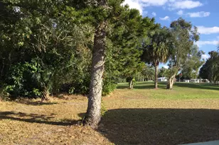 42 Golf Dr, Port Saint Lucie, FL 34952 - Photo 21