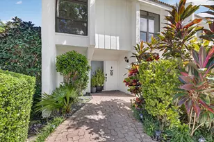 701 Bridgewood Dr, Boca Raton, FL 33434 - Photo 3