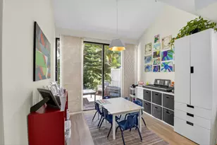 701 Bridgewood Dr, Boca Raton, FL 33434 - Photo 11