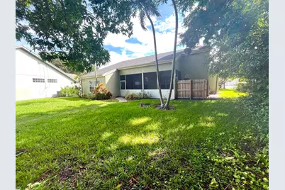 1112 Wild Cherry Lane, Wellington, FL 33414 - Photo 27