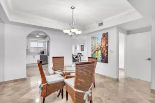 2051 SE 3rd St, Deerfield Beach, FL 33441 - Photo 13