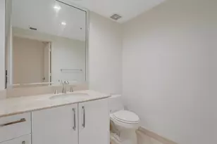 2051 SE 3rd St, Deerfield Beach, FL 33441 - Photo 17