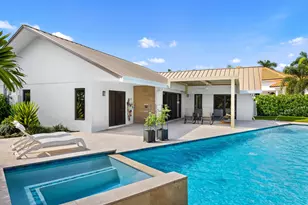 843 NE Mulberry Dr, Boca Raton, FL 33487 - Photo 3