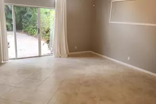 5242 Victoria Cir, West Palm Beach, FL 33409 - Photo 5