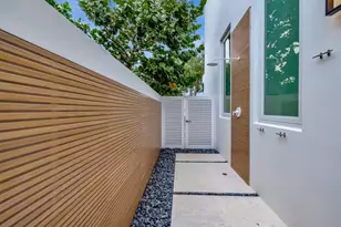 6900 SE Harbor Cir, Stuart, FL 34996 - Photo 45