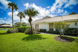 5611 SE Foxcross Pl, Stuart, FL 34997 - Photo 3
