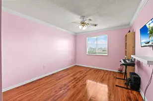 375 SW 205th Ave, Pembroke Pines, FL 33029 - Photo 27