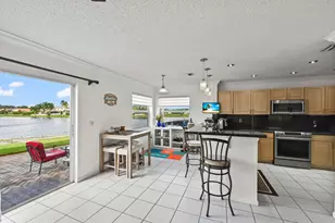 375 SW 205th Ave, Pembroke Pines, FL 33029 - Photo 11