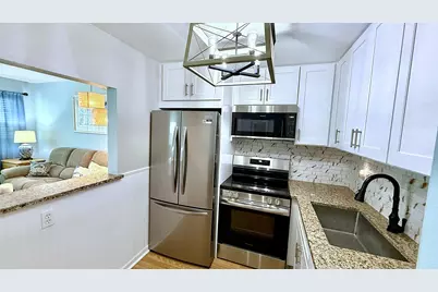 294 Farnham M #294, Deerfield Beach, FL 33442 - Photo 3