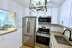294 Farnham M, Deerfield Beach, FL 33442 - Photo 3