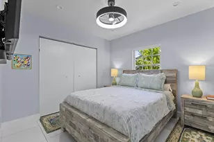 297 Minola Dr, Miami, FL 33166 - Photo 37