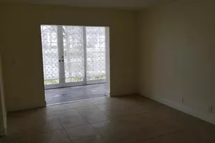 1516 SE Royal Green Cir, Port Saint Lucie, FL 34952 - Photo 5