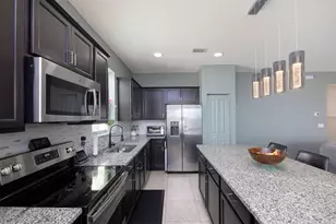 8405 NW Greenbank Cir, Port Saint Lucie, FL 34987 - Photo 15