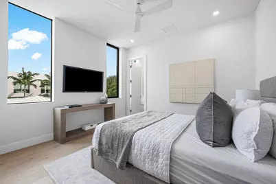 718 Lake Avenue N, Delray Beach, FL 33483 - Photo 41