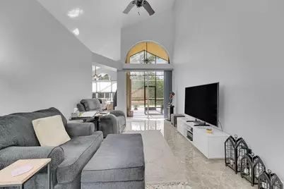 839 SW Saint Andrews Cove, Port Saint Lucie, FL 34986 - Photo 5