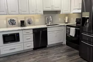 387 Mansfield J, Boca Raton, FL 33434 - Photo 3