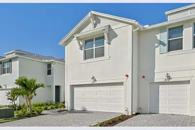 575 Salisbury Circle, Fort Pierce, FL 34982 - Photo 3