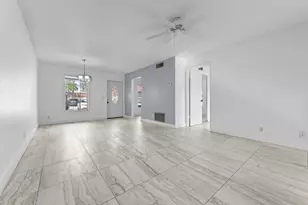 811 Salem Ln, Lake Worth, FL 33467 - Photo 11