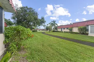 811 Salem Ln, Lake Worth, FL 33467 - Photo 25
