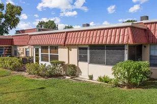 811 Salem Ln, Lake Worth, FL 33467 - Photo 3