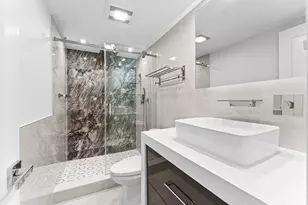 301 Lake Shore Dr, Lake Park, FL 33403 - Photo 25