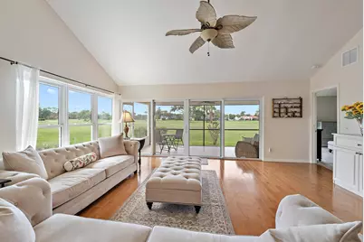 6642 S Pine Court, Palm Beach Gardens, FL 33418 - Photo 3