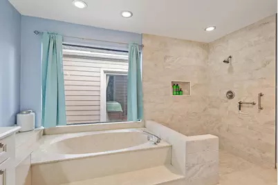 6642 S Pine Court, Palm Beach Gardens, FL 33418 - Photo 11