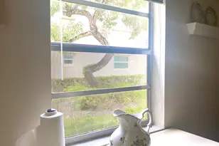 441 Burgundy J, Delray Beach, FL 33484 - Photo 3