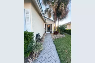 532 SW Indian Key Drive Drive, Port Saint Lucie, FL 34986 - Photo 7
