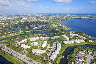 3650 Whitehall Dr, West Palm Beach, FL 33401 - Photo 7
