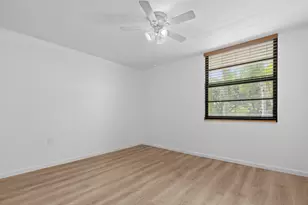 3650 Whitehall Dr, West Palm Beach, FL 33401 - Photo 17