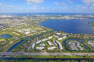 3650 Whitehall Dr, West Palm Beach, FL 33401 - Photo 9