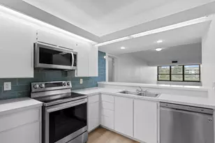 3650 Whitehall Dr, West Palm Beach, FL 33401 - Photo 25