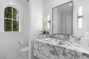 111 Via Palacio, Palm Beach Gardens, FL 33418 - Photo 37