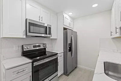 2069 Guildford D, Boca Raton, FL 33434 - Photo 9