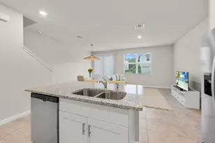 5731 SE Edgewater Cir, Stuart, FL 34997 - Photo 7