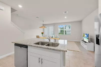 5731 SE Edgewater Circle, Stuart, FL 34997 - Photo 7