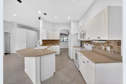 7975 Rockford Road, Boynton Beach, FL 33472 - Photo 17