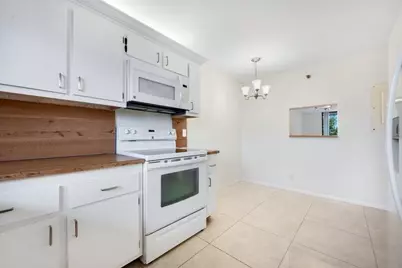 7770 Tahiti Lane #405, Lake Worth, FL 33467 - Photo 3