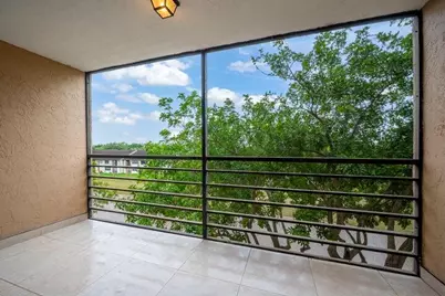 7770 Tahiti Lane #405, Lake Worth, FL 33467 - Photo 9