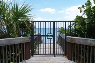 5070 N Ocean Dr, Singer Island, FL 33404 - Photo 31