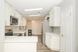 8100 Long Dr, Port Saint Lucie, FL 34952 - Photo 9