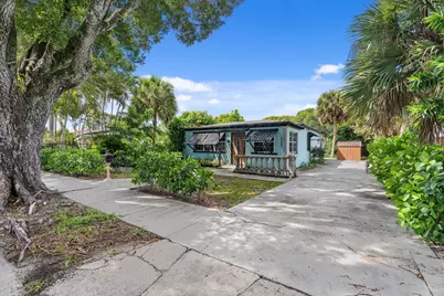 3101 Glenwood Road, West Palm Beach, FL 33405 - Photo 1
