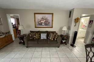2728 Garden Dr N, Lake Worth, FL 33461 - Photo 7