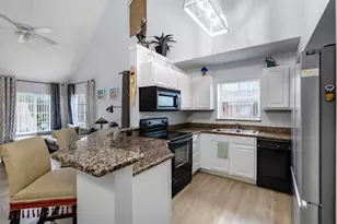 1581 SE Pomeroy St, Stuart, FL 34997 - Photo 7