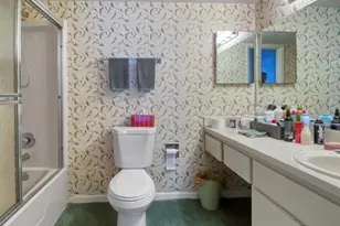 62 Springdale Cir, Palm Springs, FL 33461 - Photo 7