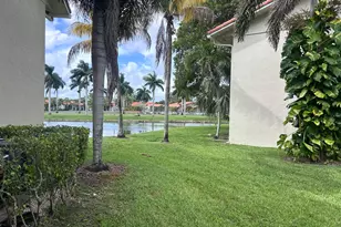 1525 Lake Crystal Dr, West Palm Beach, FL 33411 - Photo 11